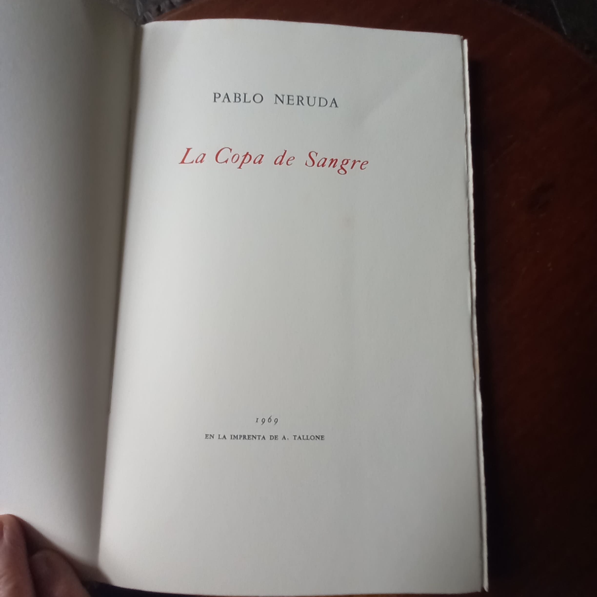 LA COPA DE SANGRE de Pablo Neruda - Imagen 2