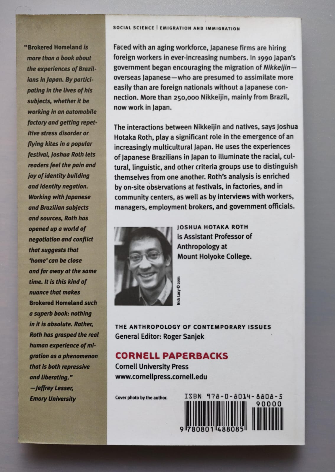 BROKERED HOMELAND de Joshua Hotaka Roth - Imagen 4