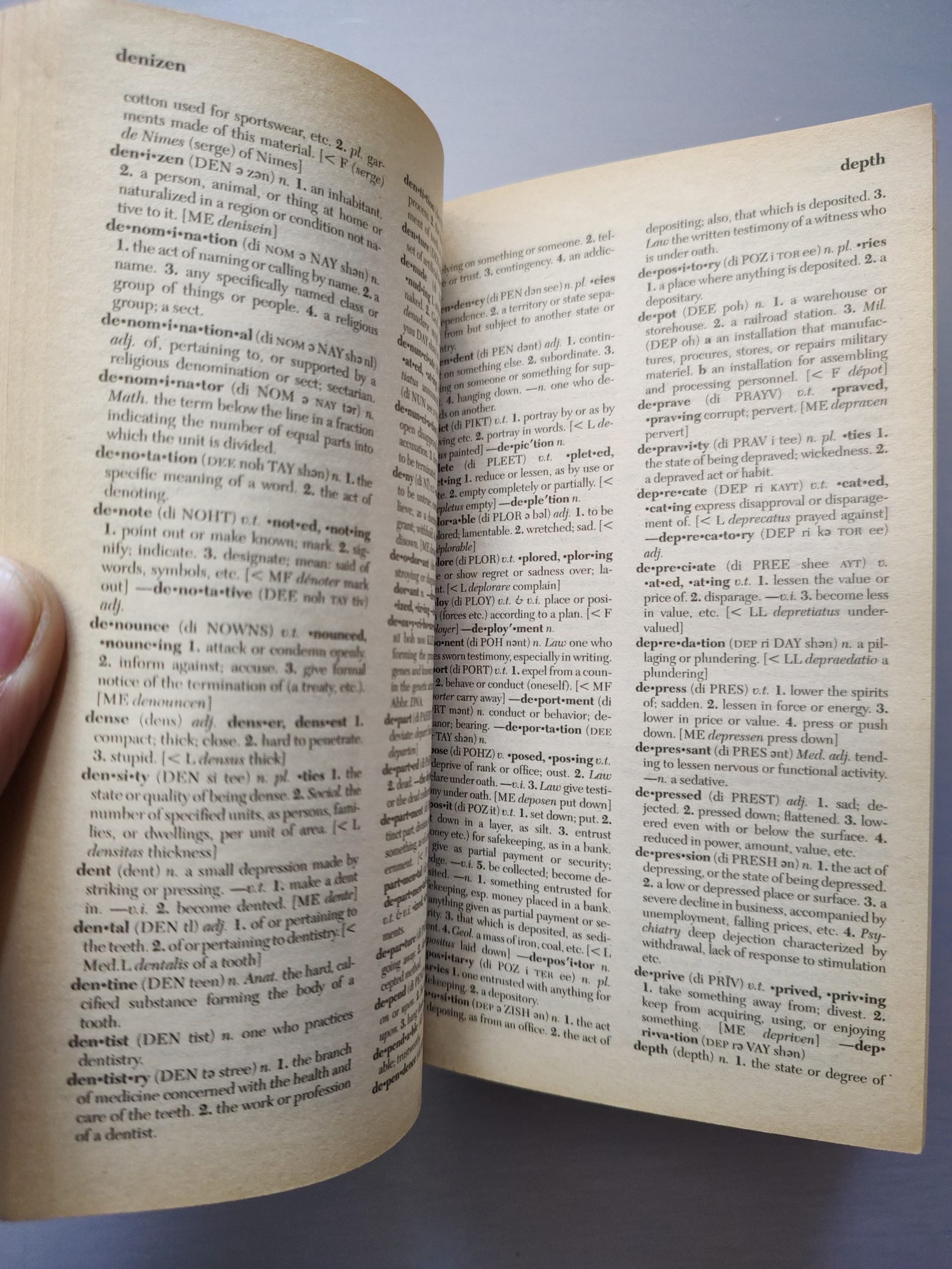 STANDARD DICTIONARY de Funk and Wagnalls - Imagen 2