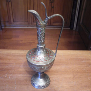 Jarrito antiguo de bronce esmaltado