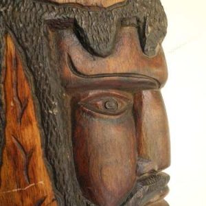 Tallado De Fiero Guerrero Suriname