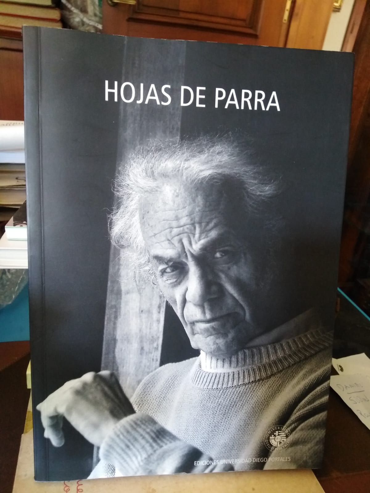 Hojas de Parra - Nicanor Parra (firmado por el autor)