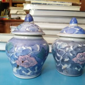 Dos jarritos de Porcelana chinos antiguos