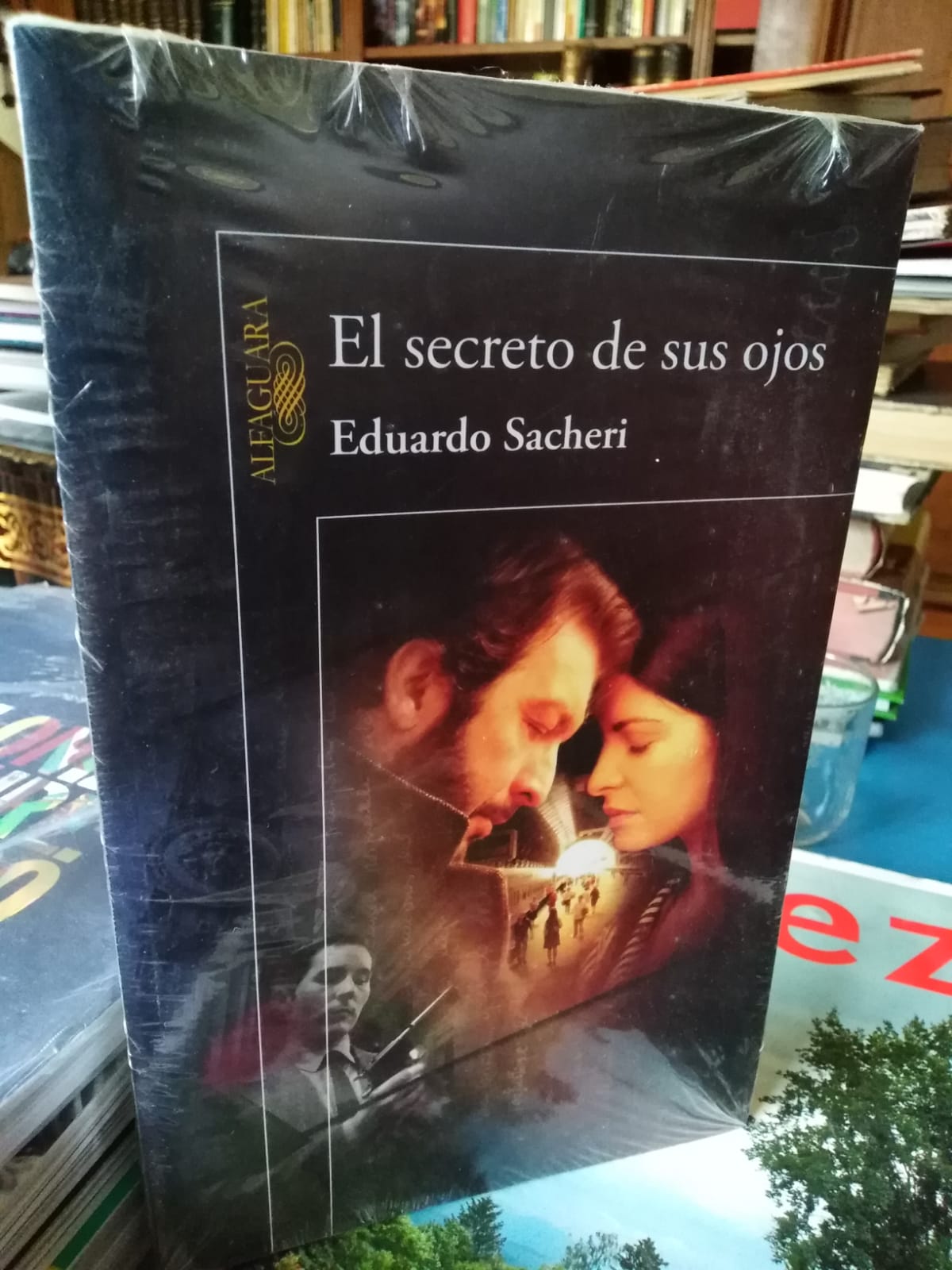El secreto de sus ojos - Eduardo Sacheri - 2009