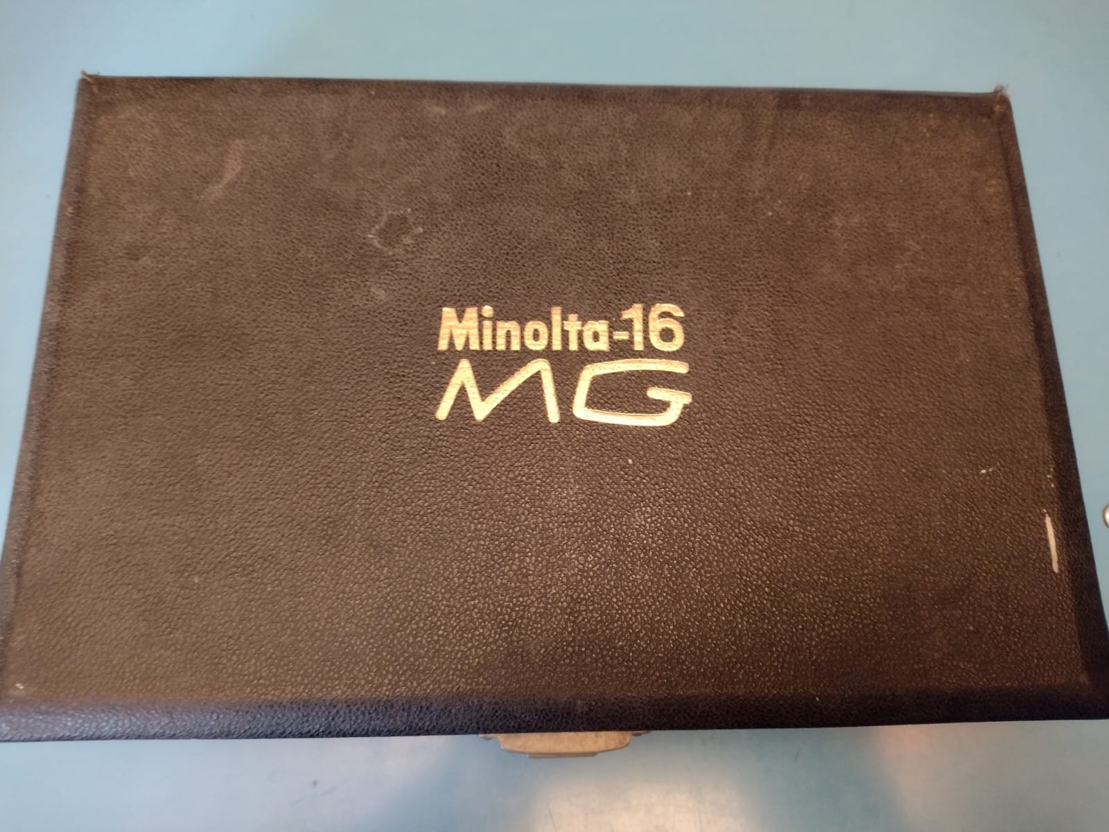 Máquina fotográfica Vintage "Minota 16 MG"