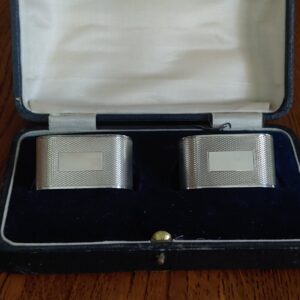 PAR DE SERVILLETEROS DE PLATA ESTERLINA 925/1000