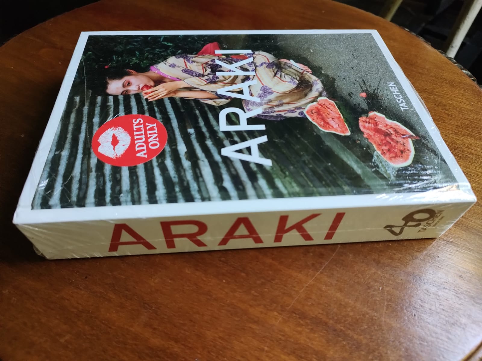 ARAKI: 40TH ANNIVERSARY EDITION de Nobuyoshi Araki - Imagen 2