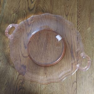 Bandeja de vidrio rosada