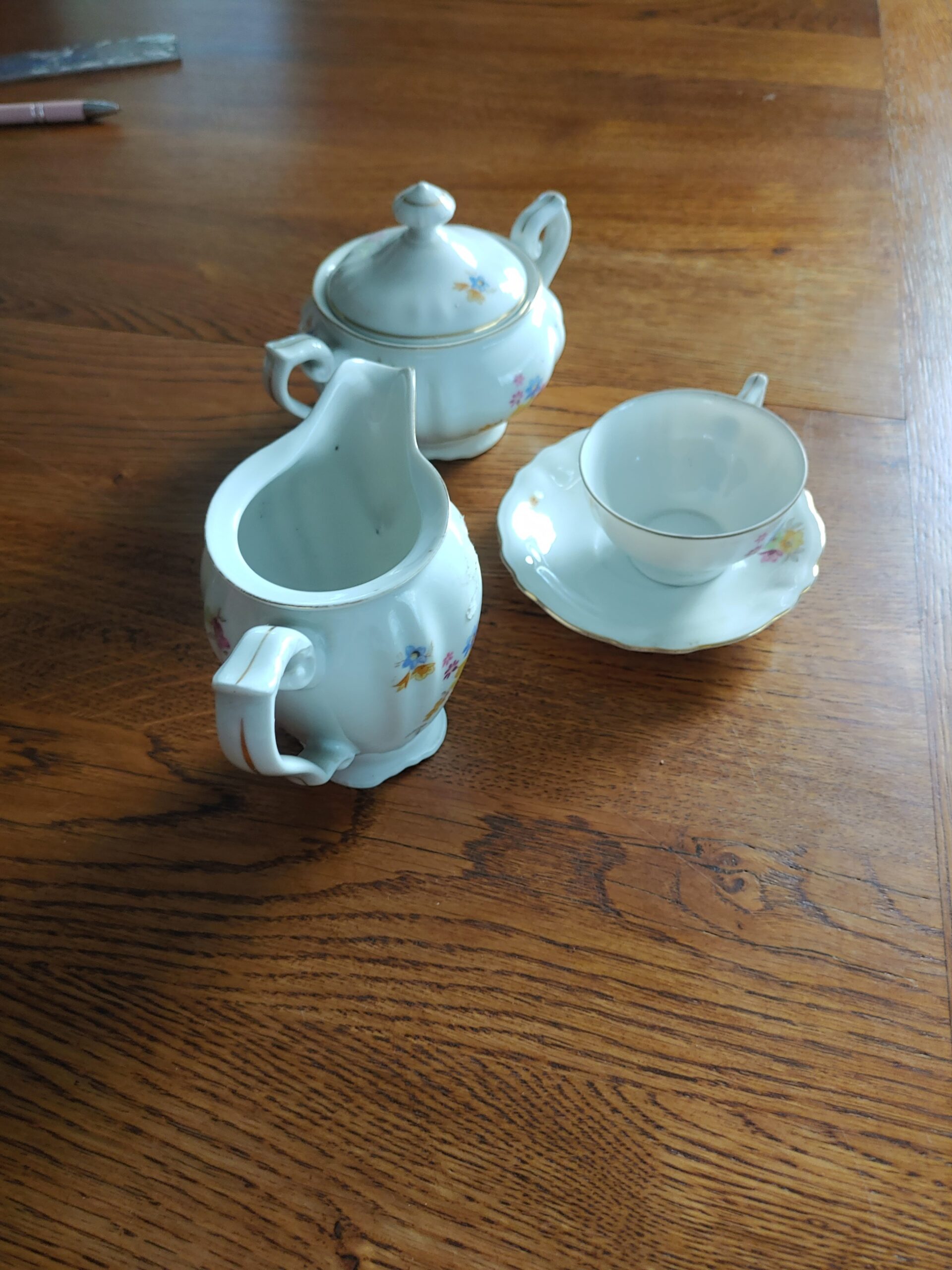 Tres piezas de porcelana fina checa, “Brothers Benedikt” - Imagen 2