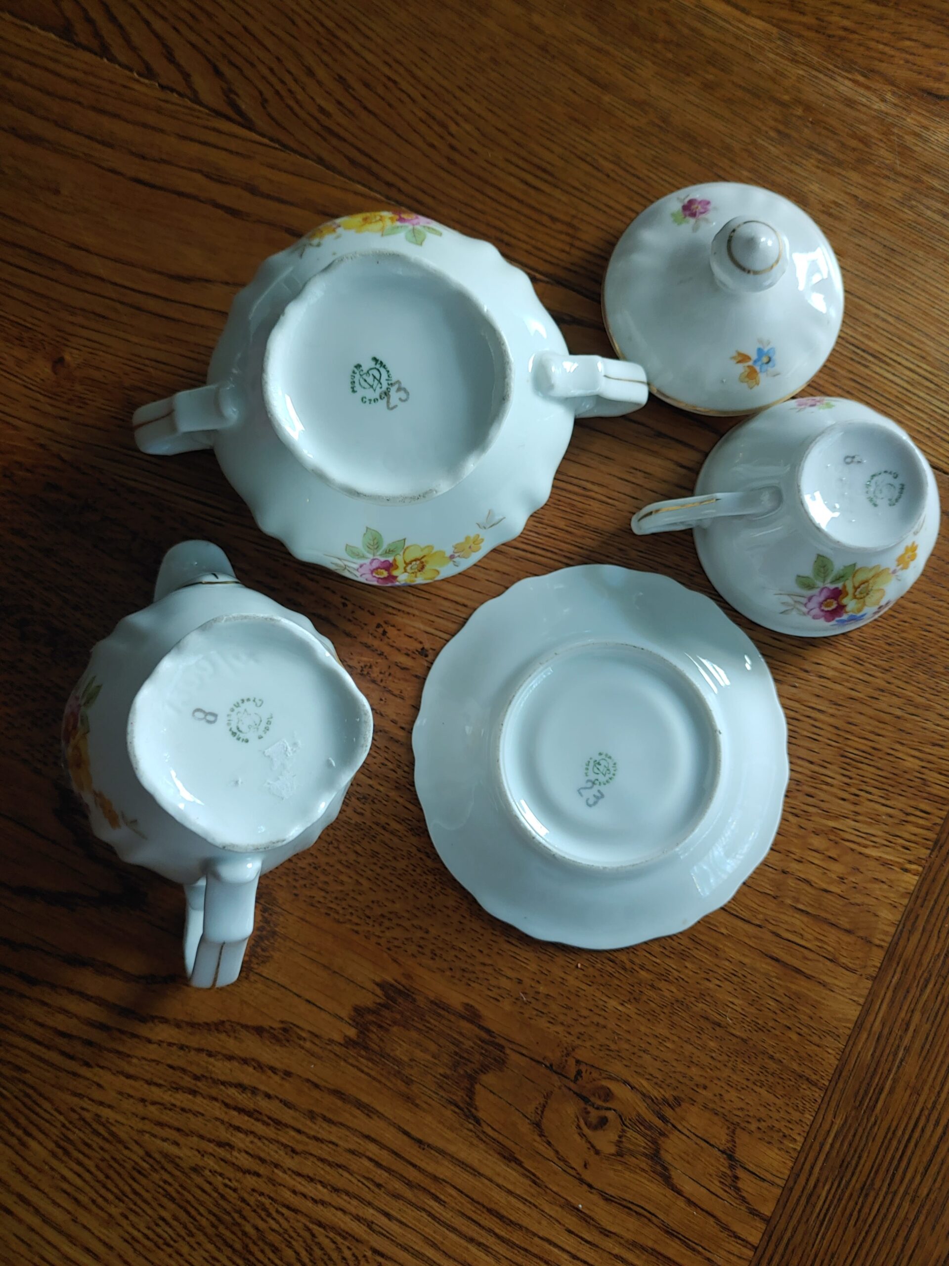 Tres piezas de porcelana fina checa, “Brothers Benedikt” - Imagen 3
