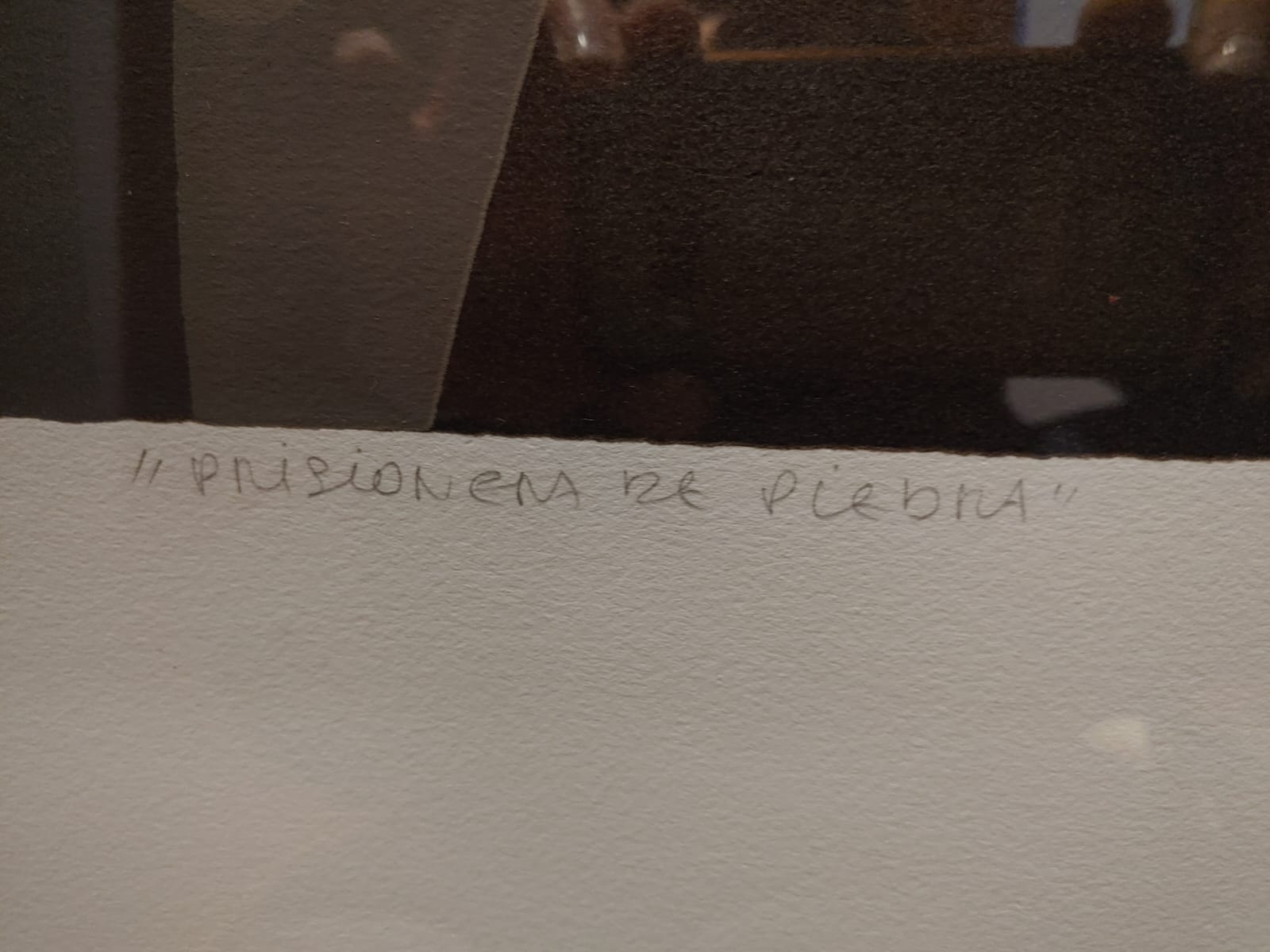 “PRISIONERA DE PIEDRA” SERIGRAFÍA A COLOR DE MARIO TORAL - Imagen 3