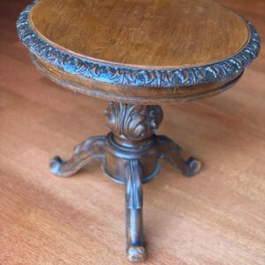 MESA DE SALÓN VICTORIANA DE CAOBA (1850 - 1901)