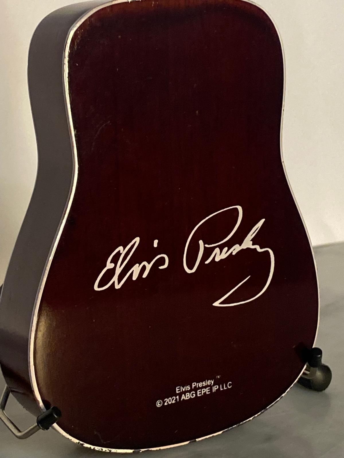 MINIATURA GUITARRA ELVIS PRESLEY 1955 AXE HEAVEM RÉPLICA COLECCIÓN - Imagen 8